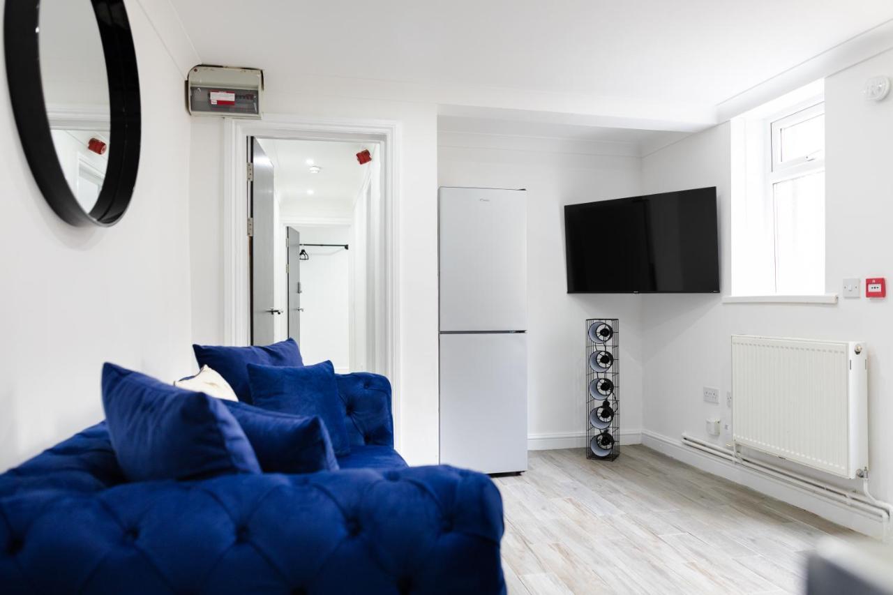 Chic Urban 2 Bedroom Apartments カーディフ エクステリア 写真
