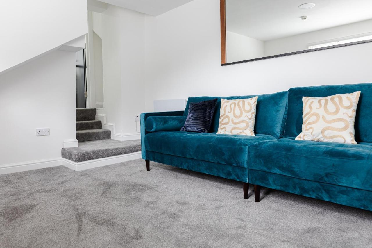 Chic Urban 2 Bedroom Apartments カーディフ エクステリア 写真