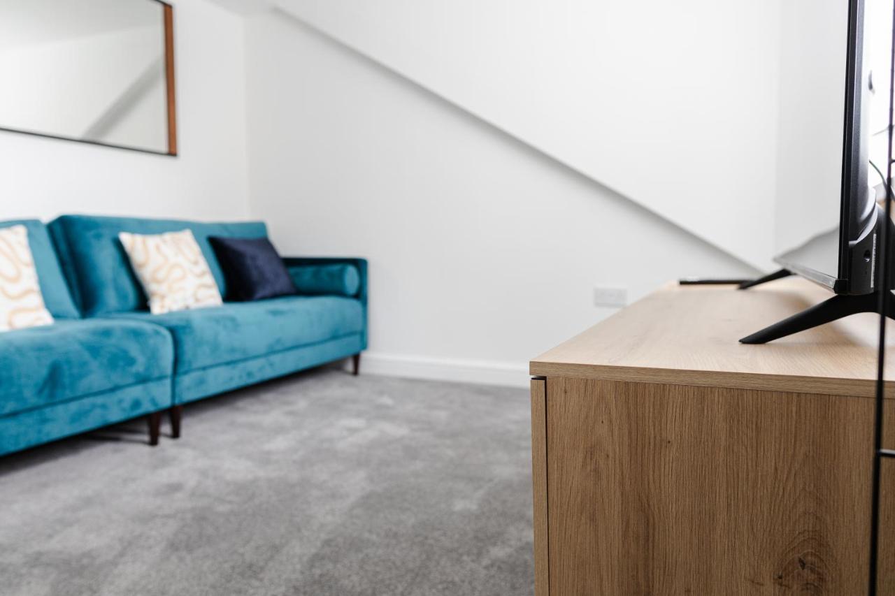 Chic Urban 2 Bedroom Apartments カーディフ エクステリア 写真