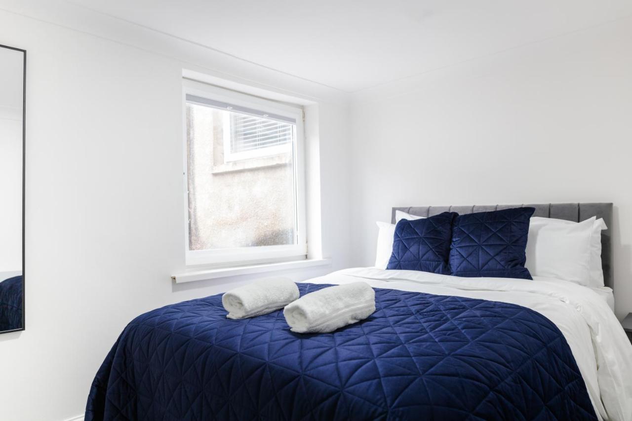Chic Urban 2 Bedroom Apartments カーディフ エクステリア 写真
