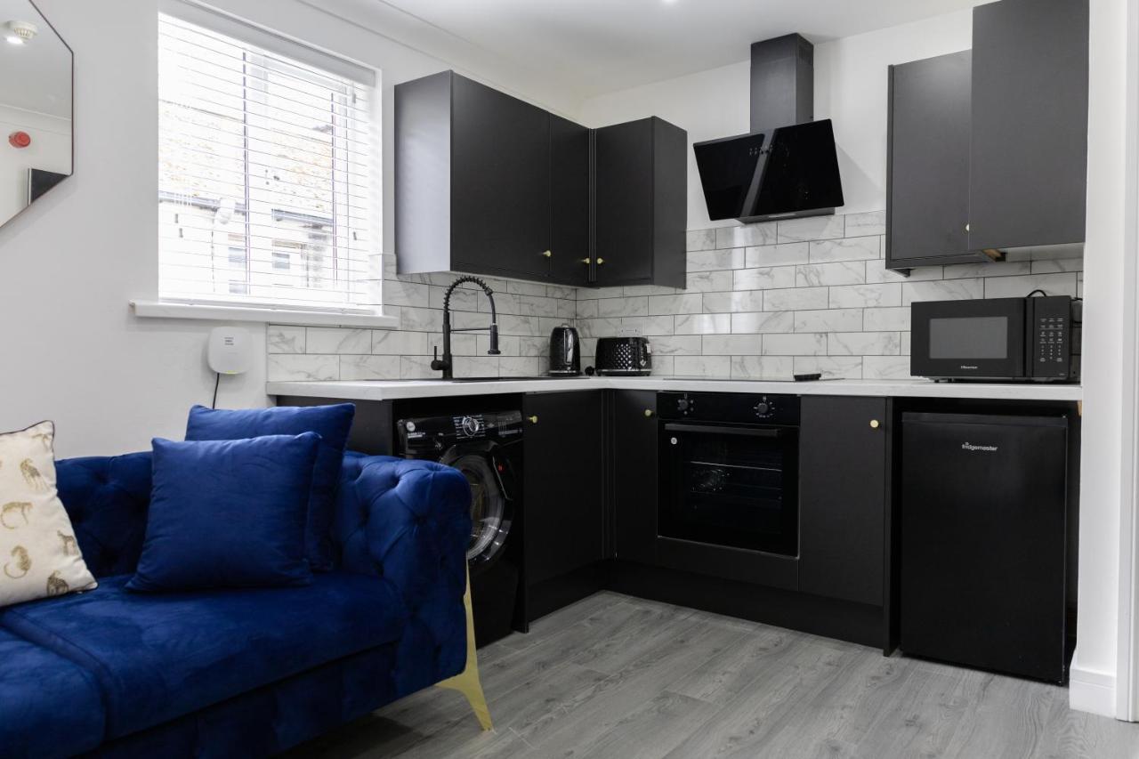 Chic Urban 2 Bedroom Apartments カーディフ エクステリア 写真